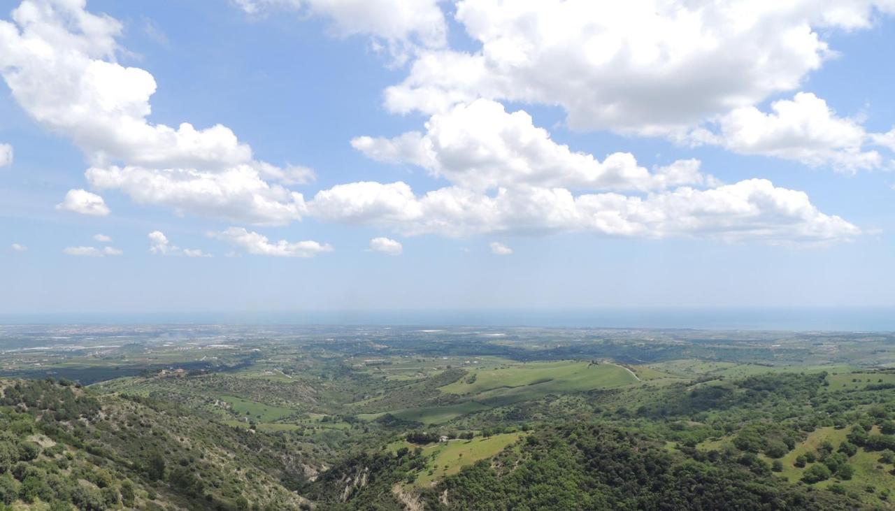 Casa Vacanza “Belvedere Sullo Ionio “ Rotondella Dış mekan fotoğraf
